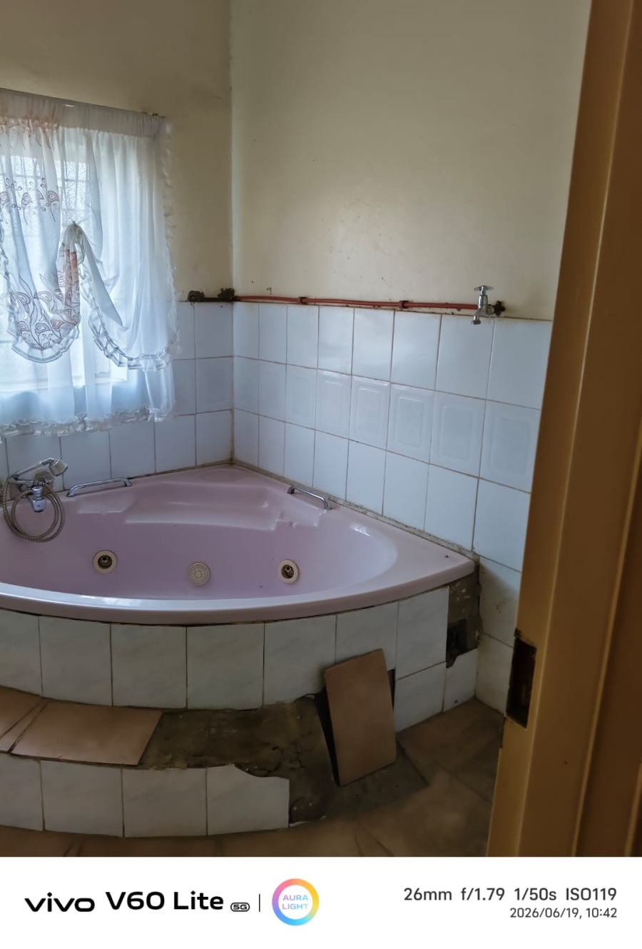 3 Bedroom Property for Sale in Theunissen Free State